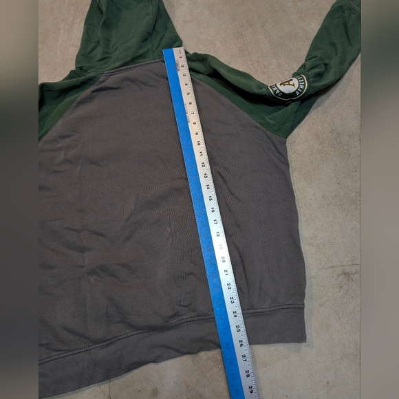 Oakland Athletics Majestic Hoodie Mens L Flaws Patches MLB - Picture 10 of 10